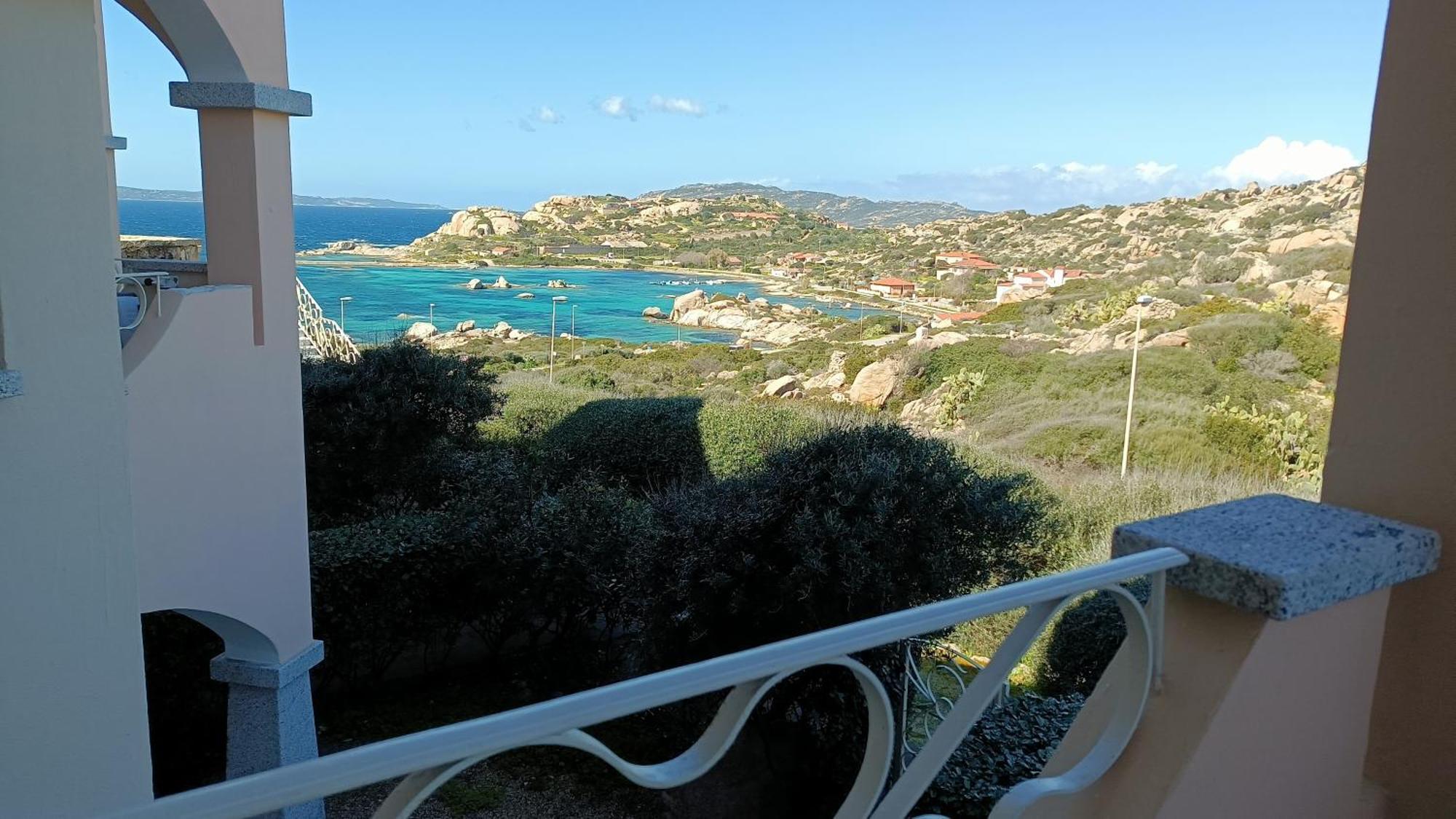 Appartamento Vista Mare Punta Tegge La Maddalena  Exterior photo
