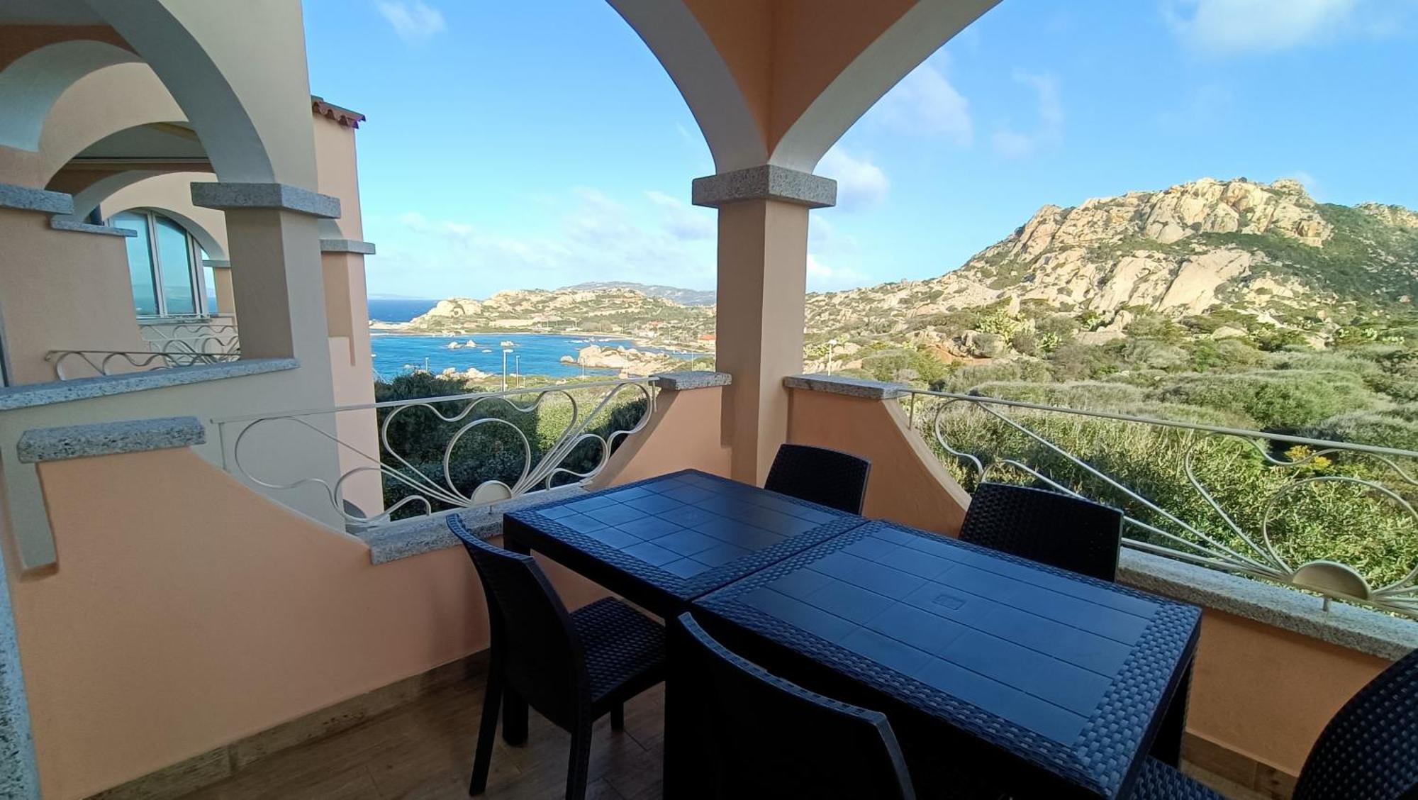 Appartamento Vista Mare Punta Tegge La Maddalena  Exterior photo